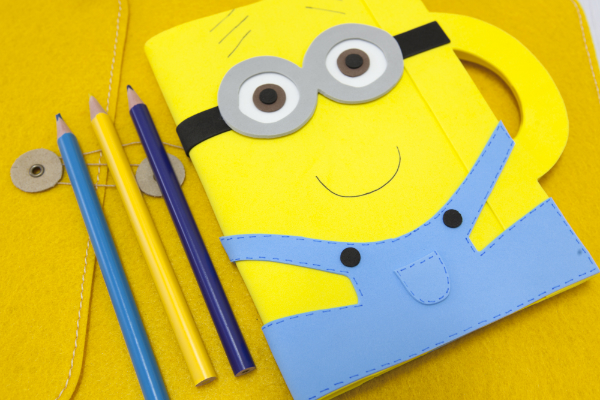 1x1.trans Como Fazer Capa de Caderno dos Minions   Passo a Passo